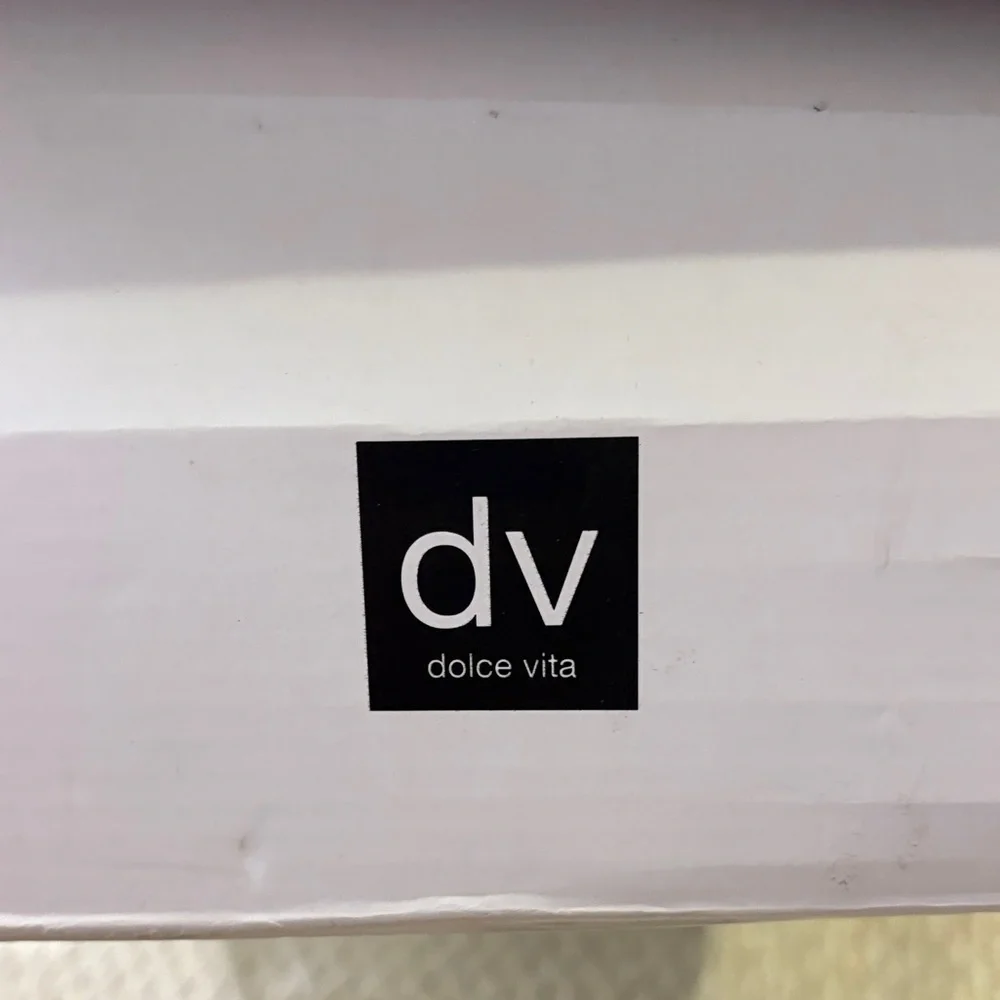 DV by Dolce Vita chic stylish